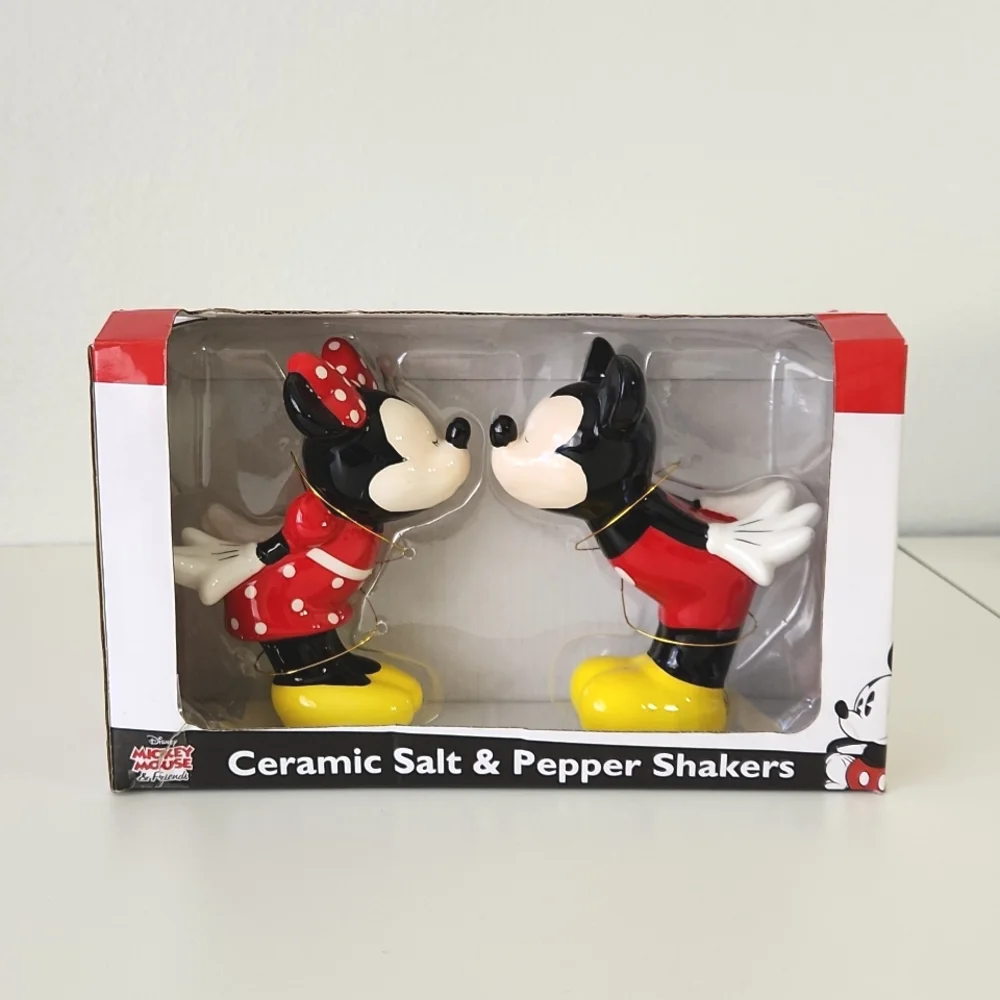 Mickey & Minnie Salt+Pepper Shaker Figurines